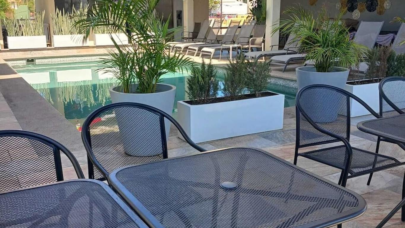 Hotel & Suites Las Palmas