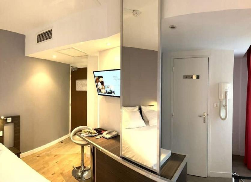 Comodidade do quarto Foto