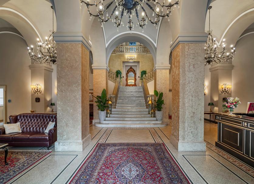Hall Foto