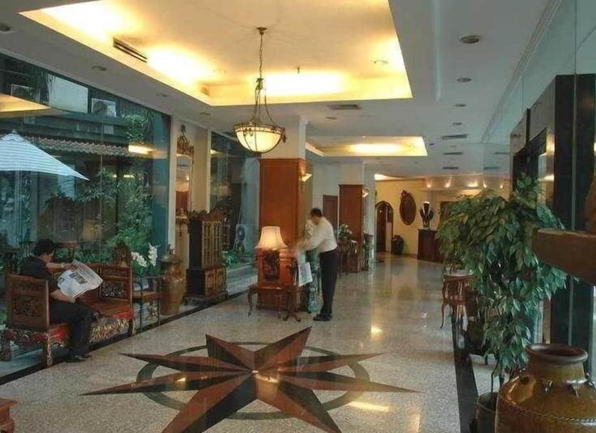 Hall Foto