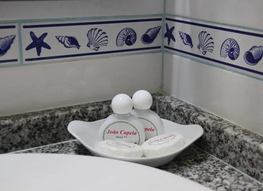 Comodidade do quarto Foto