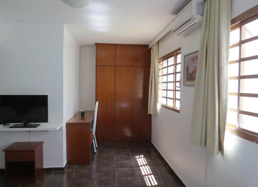 Comodidade do quarto Foto
