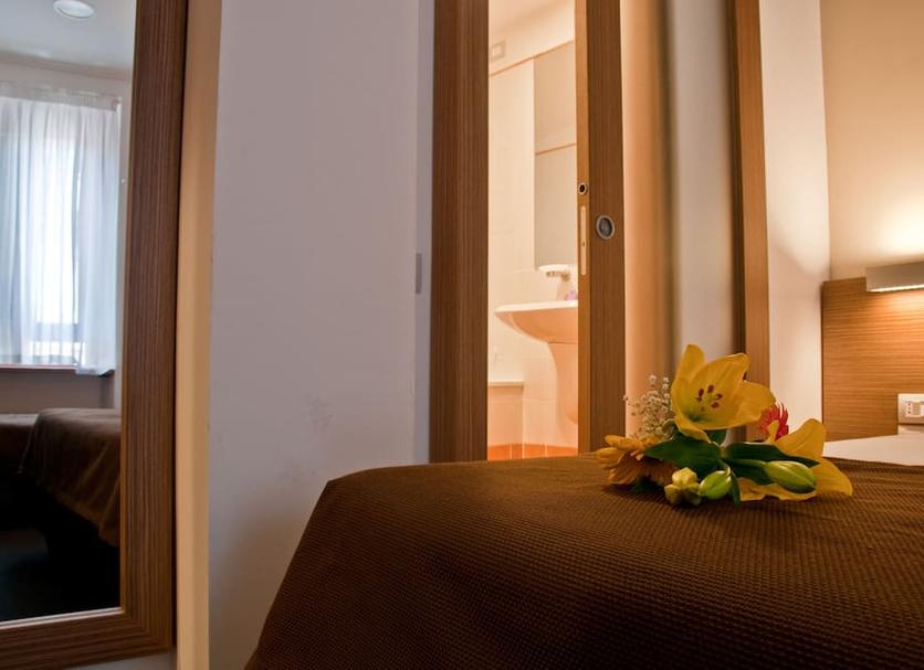 Comodidade do quarto Foto