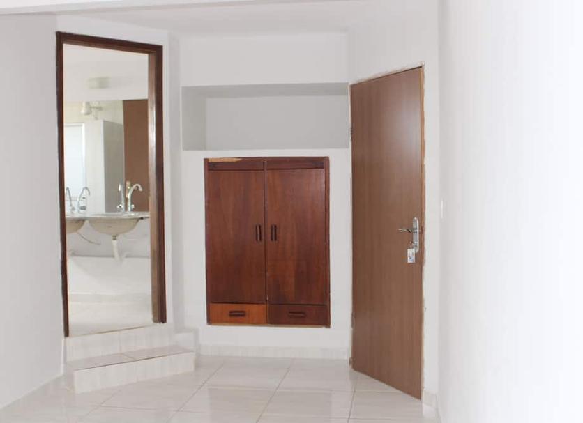 Comodidade do quarto Foto
