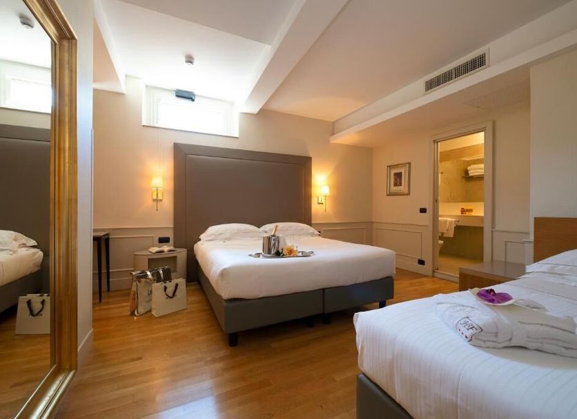 Quarto Foto