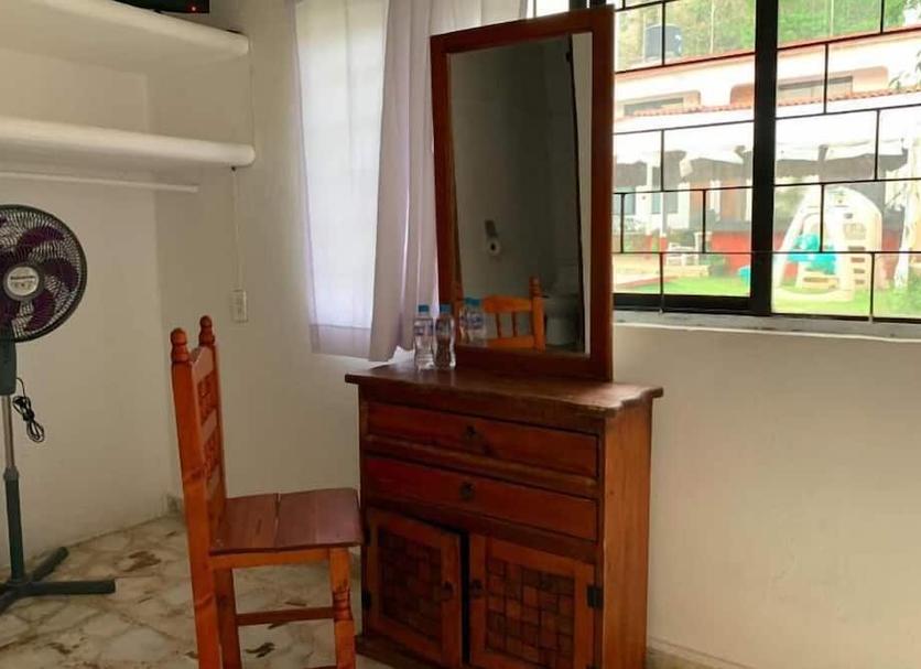 Comodidade do quarto Foto