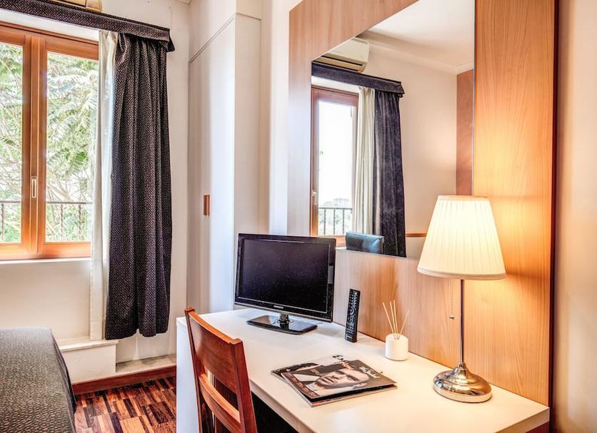 Comodidade do quarto Foto