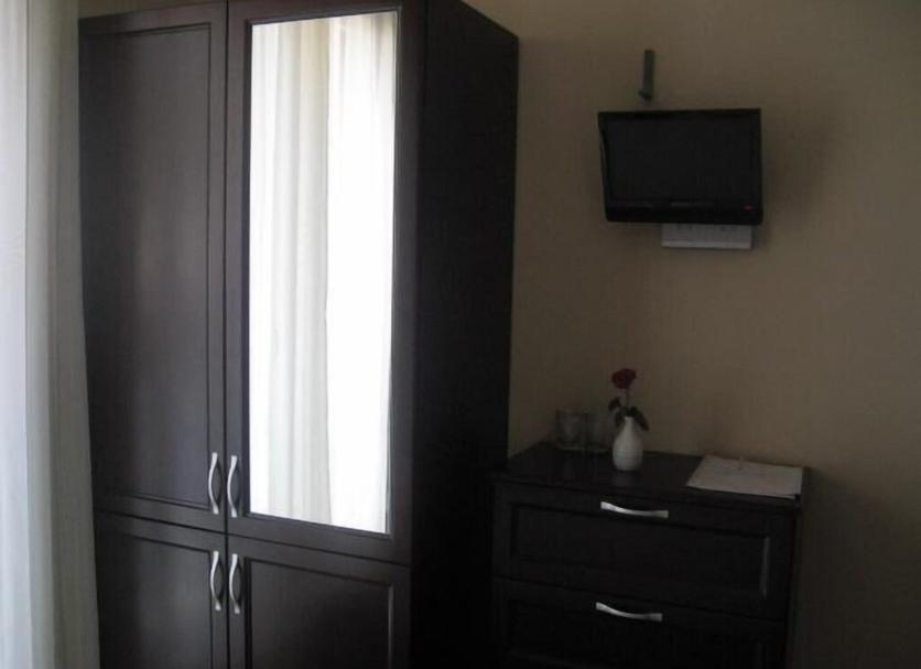 Comodidade do quarto Foto