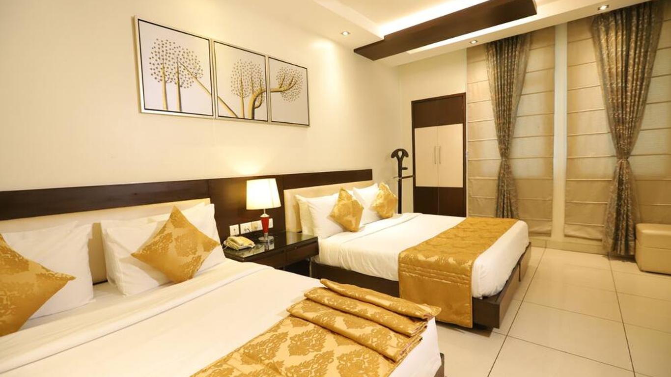 Hotel Amrapali Grand
