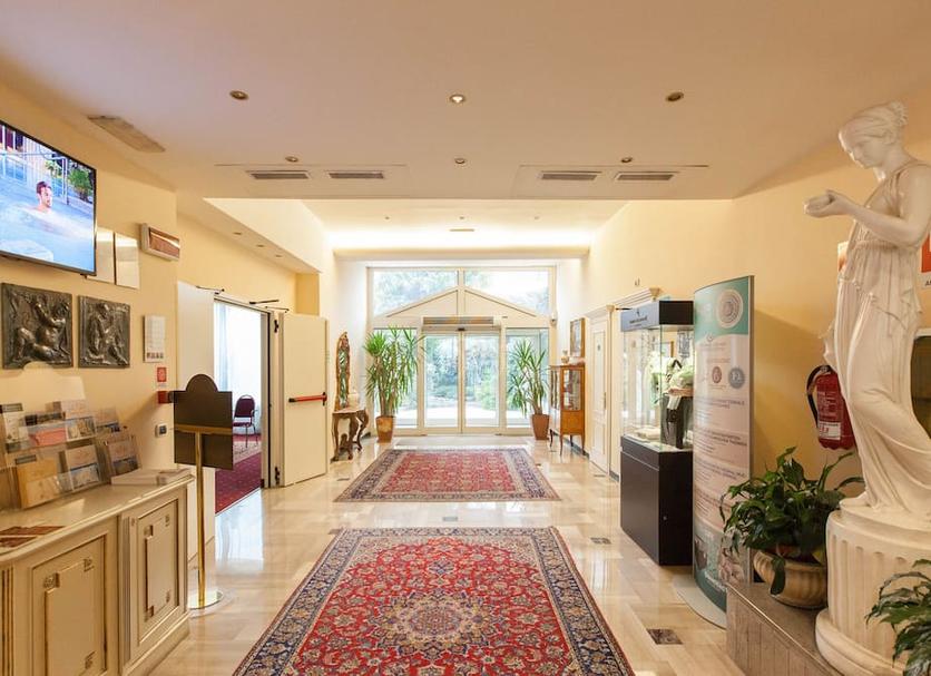 Hall Foto