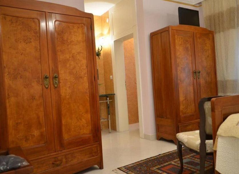 Comodidade do quarto Foto