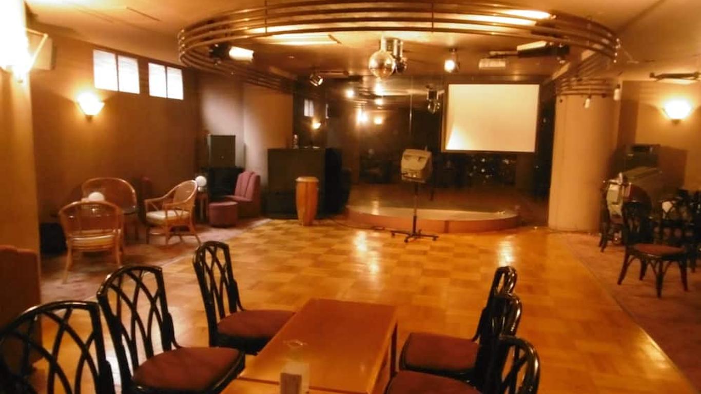 Kirakankou Hotel