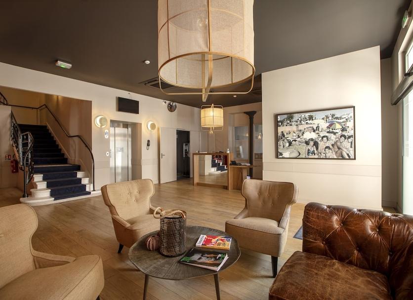 Hall Foto