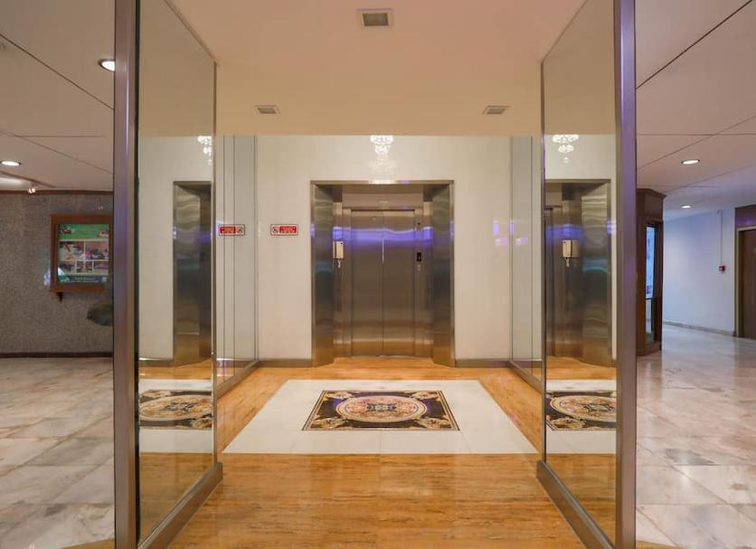 Hall Foto
