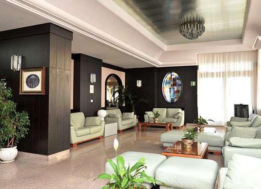 Hall Foto