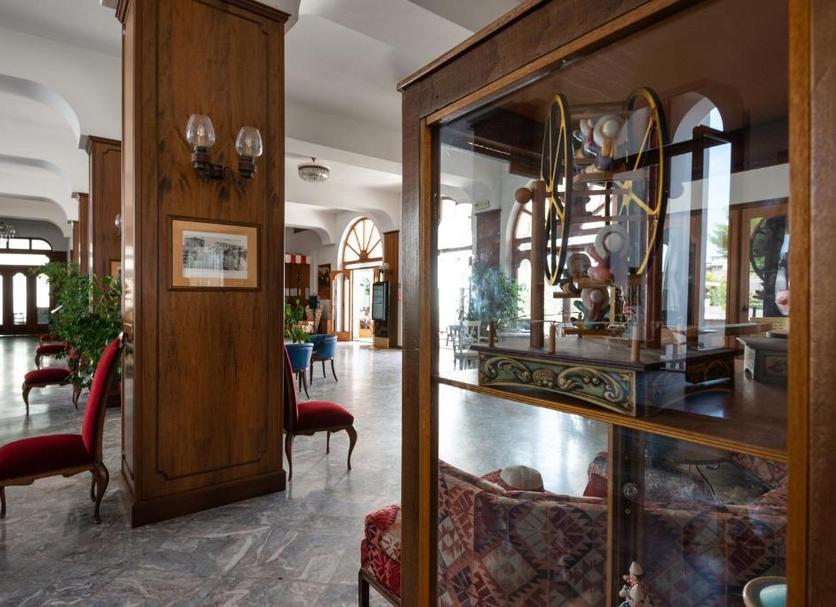 Hall Foto