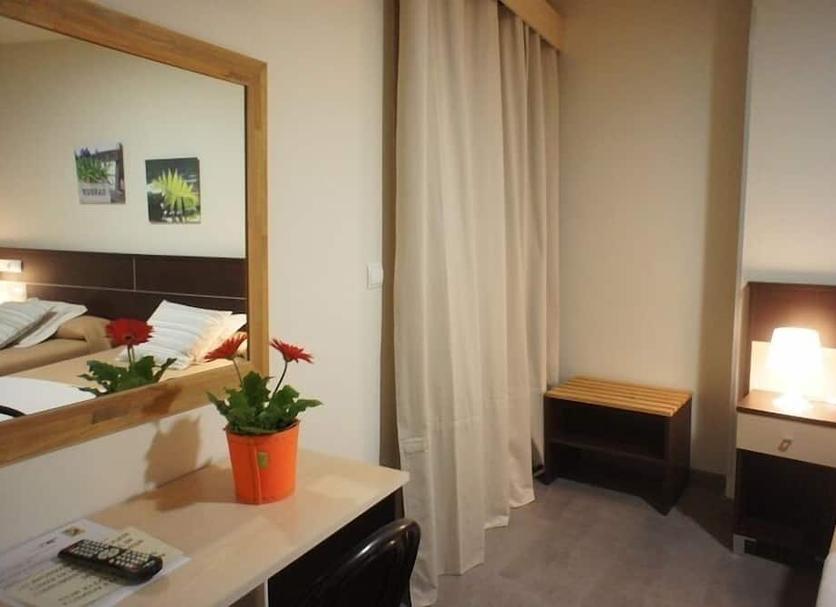 Comodidade do quarto Foto
