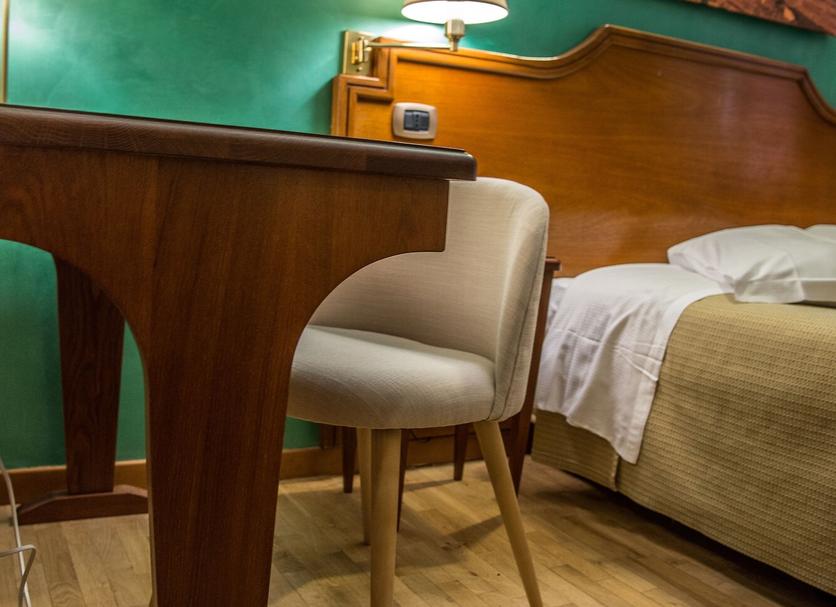 Comodidade do quarto Foto