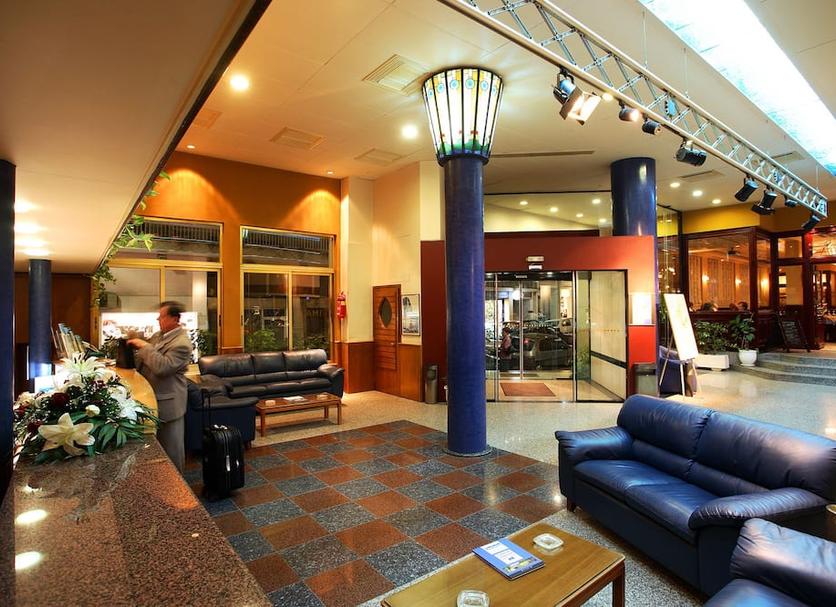 Hall Foto