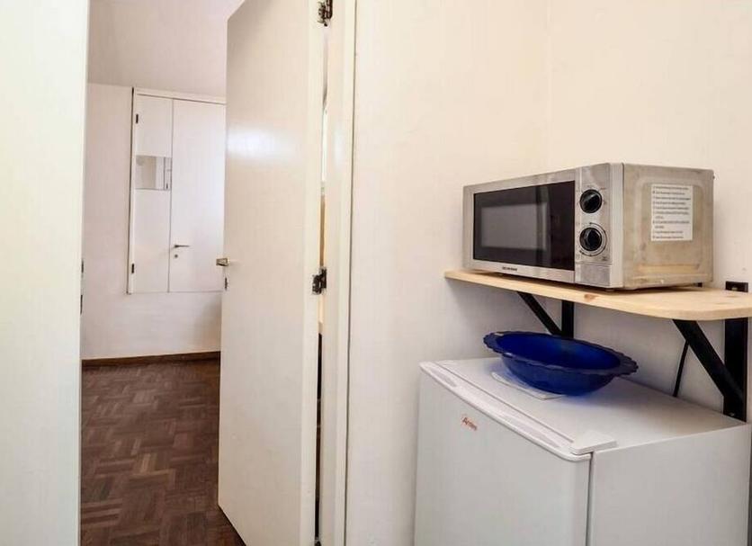 Comodidade do quarto Foto