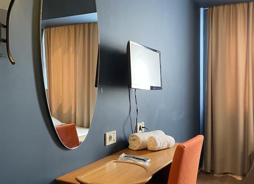 Comodidade do quarto Foto