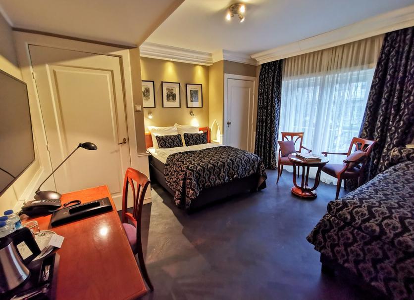 Quarto Foto