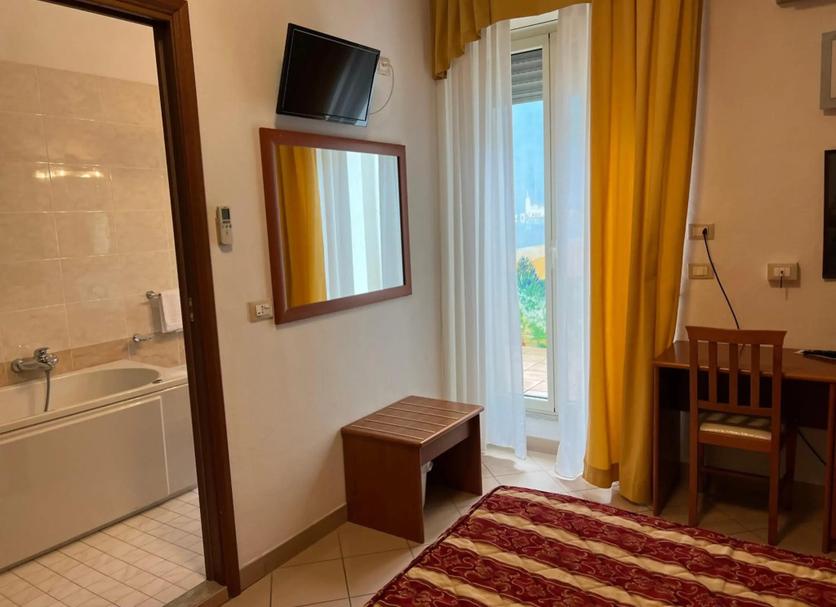 Comodidade do quarto Foto