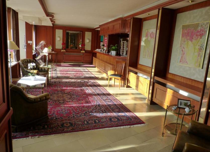 Hall Foto