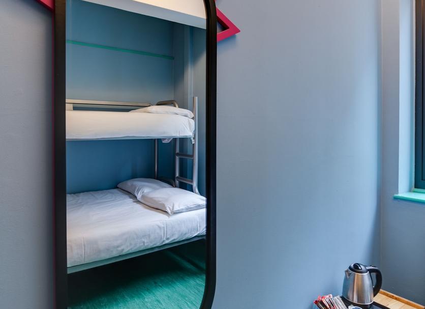 Comodidade do quarto Foto