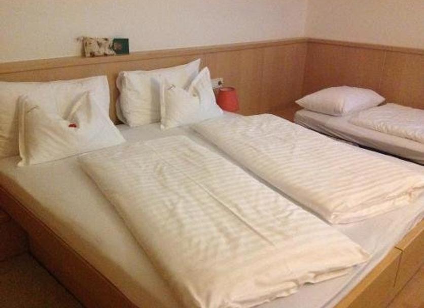 Comodidade do quarto Foto
