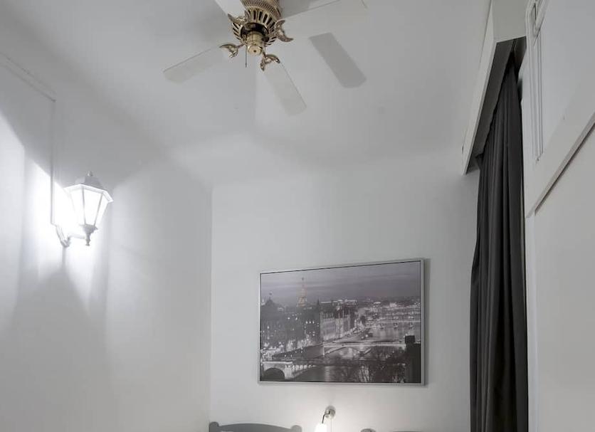 Comodidade do quarto Foto