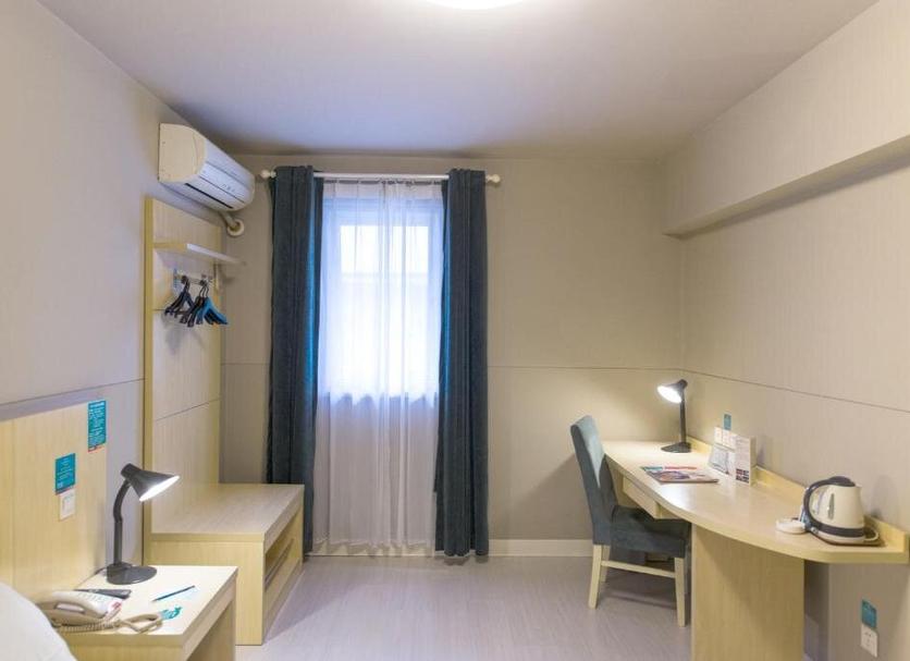 Comodidade do quarto Foto
