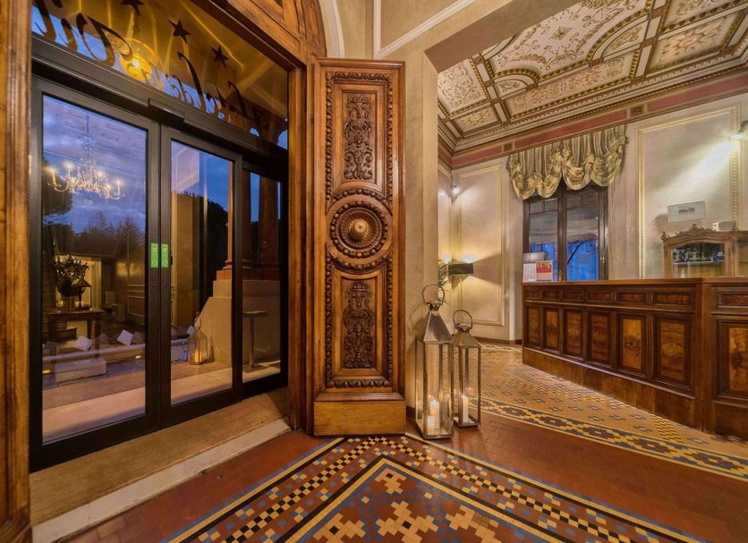 Hall Foto