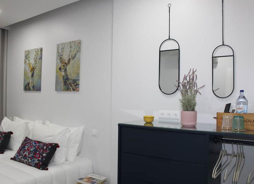Comodidade do quarto Foto