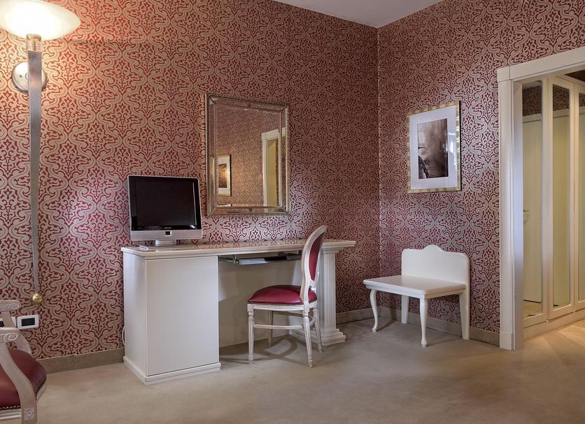 Comodidade do quarto Foto