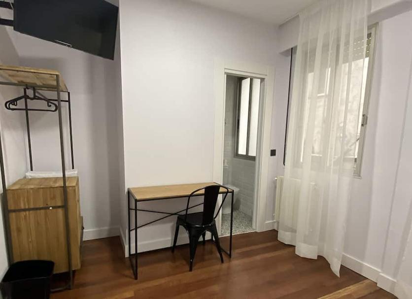 Comodidade do quarto Foto