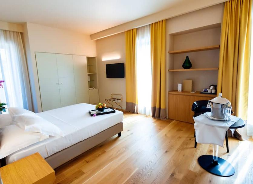 Quarto Foto