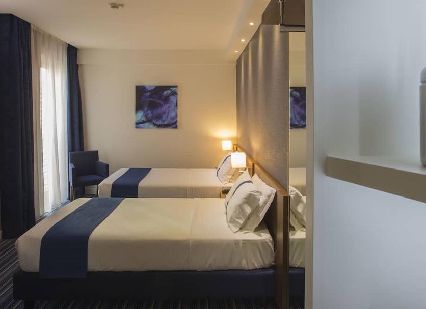 Quarto Foto