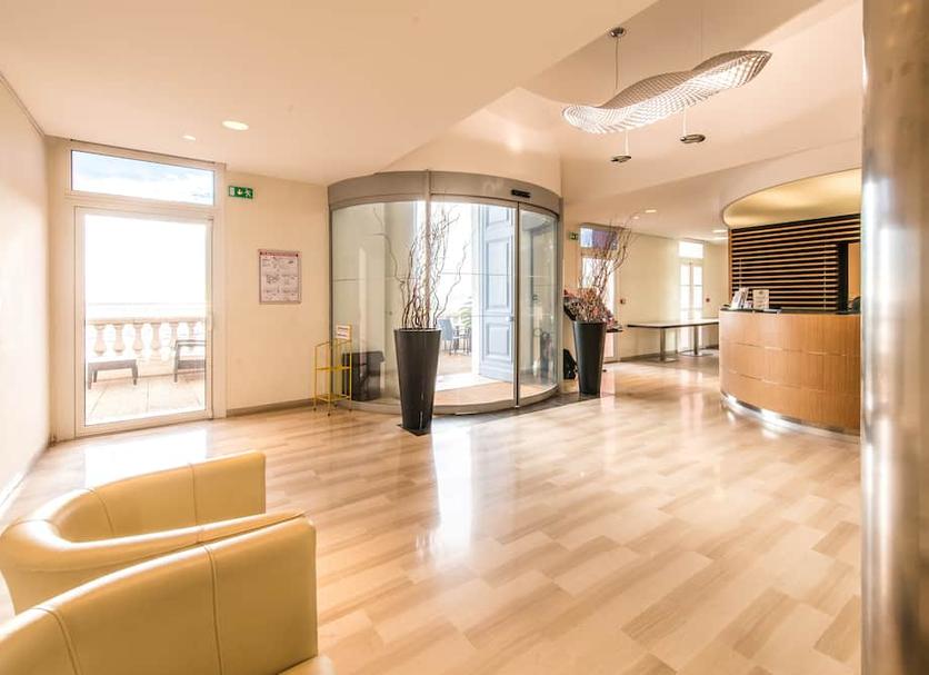 Hall Foto