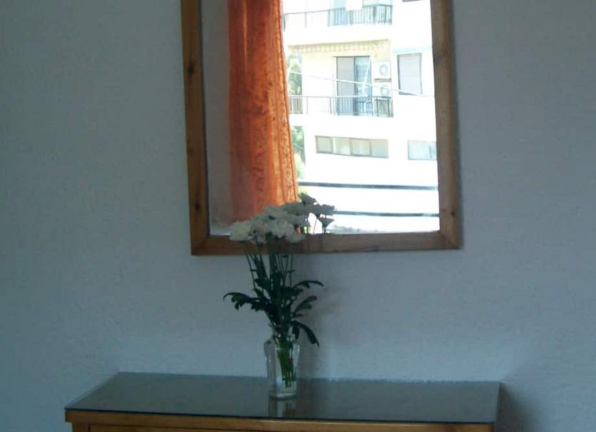 Comodidade do quarto Foto
