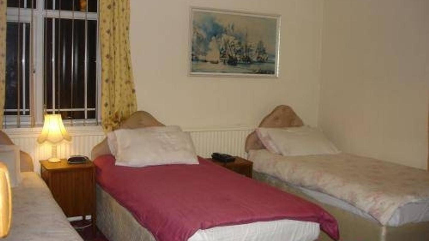 Victoria Park Hotel