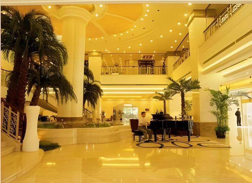 Hall Foto