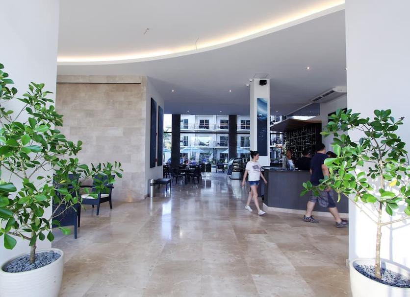 Hall Foto