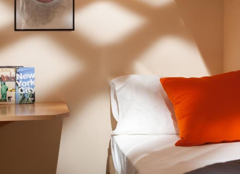 Comodidade do quarto Foto