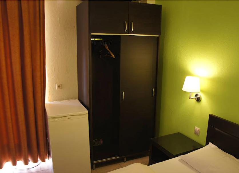 Comodidade do quarto Foto