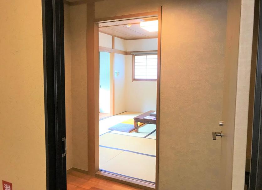 Comodidade do quarto Foto