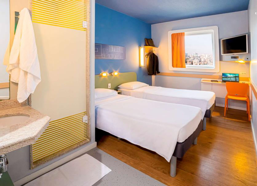 Quarto Foto
