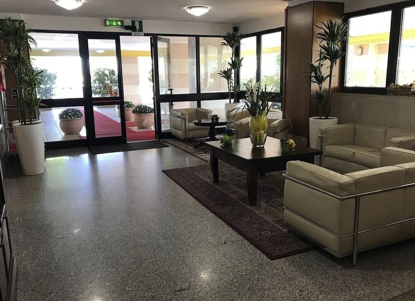 Hall Foto