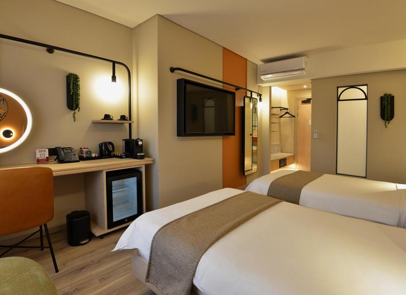 Quarto Foto