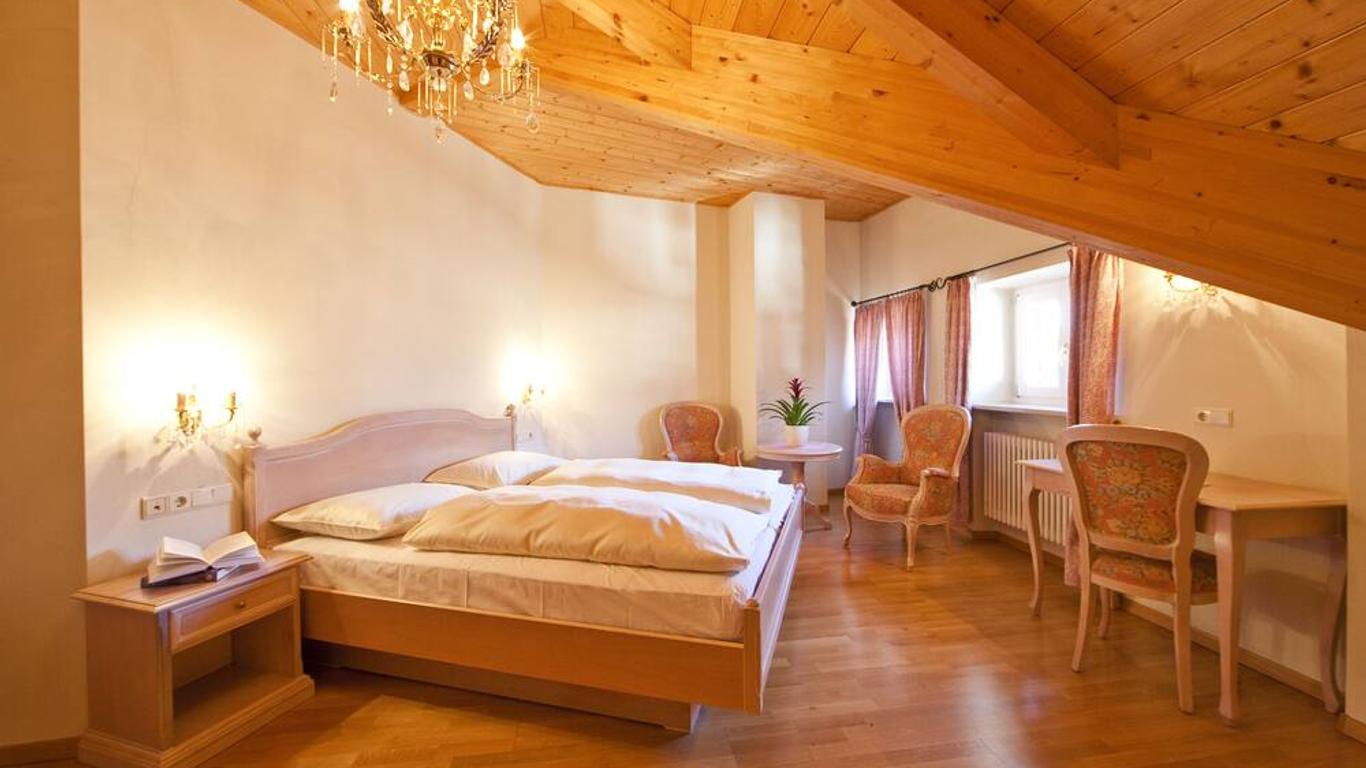 Hotel Tyrol